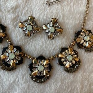 Jeweled Necklace & Earrings‎ Set